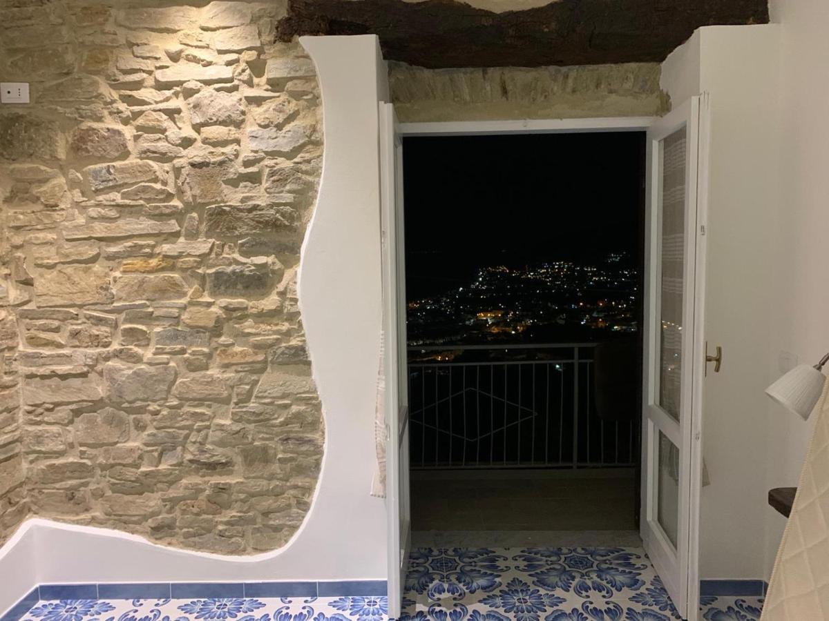 Casa Livia Διαμέρισμα Castellabate Εξωτερικό φωτογραφία