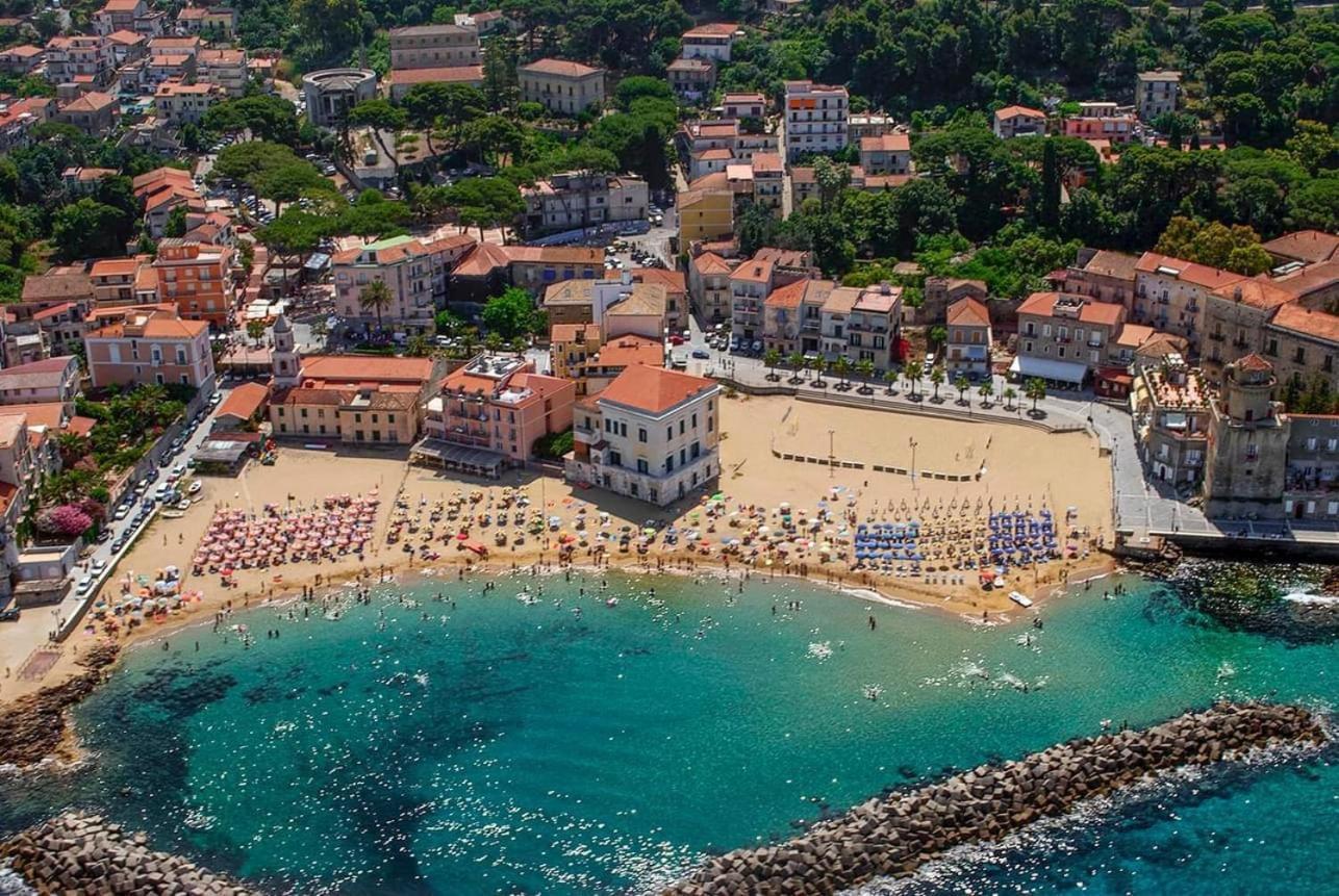 Casa Livia Διαμέρισμα Castellabate Εξωτερικό φωτογραφία